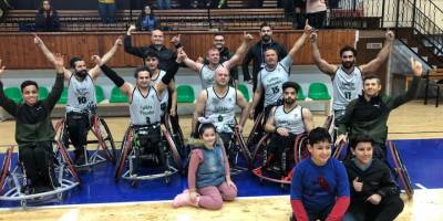 Vakıflardan kritik galibiyet: 62-49