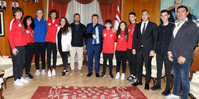 Başarılı atletlerden Üstel’e ziyaret