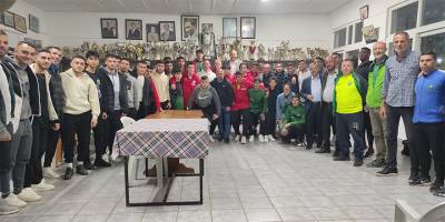 Kaymaklı moral depoladı