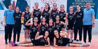 Levent galibiyetle başladı