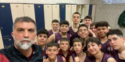 YDK ilk maçını kazandı