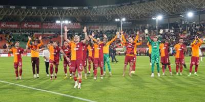 Galatasaray liderliğini sürdürdü