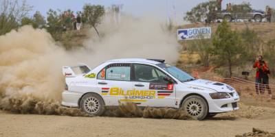 Baba-kız sprint rallisinde zirvede