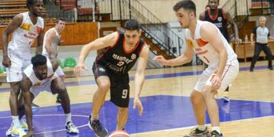 Çetinkaya’dan ilk galibiyet: 70-75