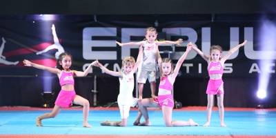 Erbulut Cimnastik Kulübü yıl sonu şöleni düzenledi