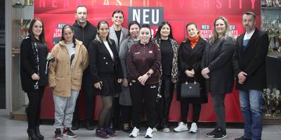 YDÜ Voleybol U14 Kız Takımı velilerine, seminer düzenlendi