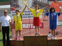 Özel atletler yarışıyor