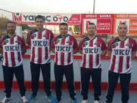 Favoriler galibiyetle başladı