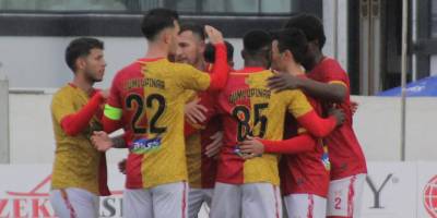 Tremeşeli Holding Dumlupınar rahat bir skorla çeyrek finalde: 4-0