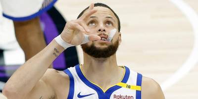 Curry, NBA tarihine geçti