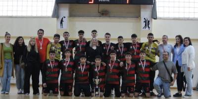 Lise futsalda şampiyon LTL