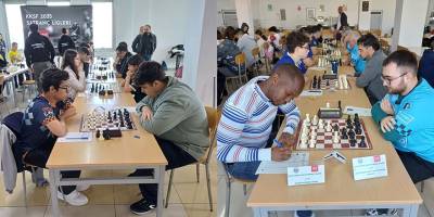 Süper Lig'de şampiyon Döveç Group Sertbay Satranç Akademisi