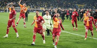 Galatasaray, 30 sezonda lider girdiği son 8 haftada şampiyonluk vermedi
