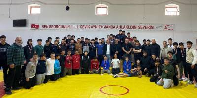 Ali Çocuk güreşlerinde kupalar Lefkoşa’nın