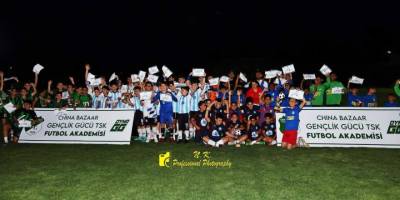 Çocuklar Şampiyonlar Turnuvası’nda 23 Nisan coşkusu yaşadı