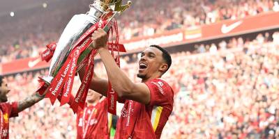 Real Madrid, Trent Alexander-Arnold'u kadrosuna kattı