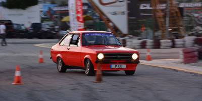 87 Klasik araç Slalom için piste çıktı