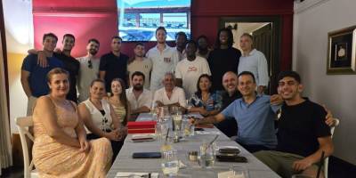 Akdeniz sezon sonu yemeğinde buluştu