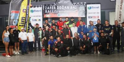 Zafer Doğan Anı Rallisi’nde kazanan Alptürk-Çağla ikilisi