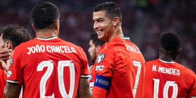 Ronaldo servetiyle tarihe geçti