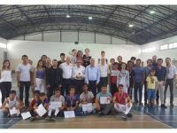 Eskrimciler madalya için ter döktü