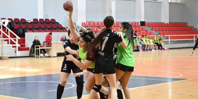 Kyrenia Cup’da çekişmeli maçlar