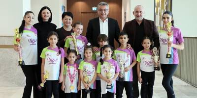 Erhürman, Nev Çocuk Fitness takımını kabul etti