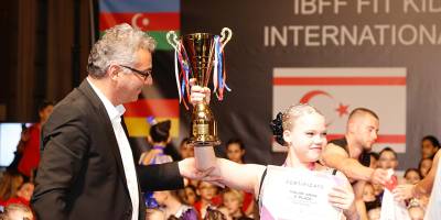 Erhürman, IBFF FIT Kids Avrupa Şampiyonası’nda ödülleri takdim etti