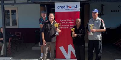 Golfta şampiyon Holland & Kahraman & Griffiths üçlüsü