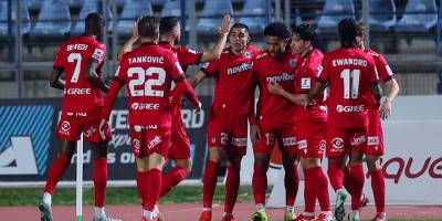 Omonia liderliğini sürdürüyor