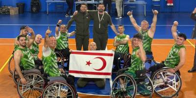 Vakıflar kazandı, liderliğini sürdürdü