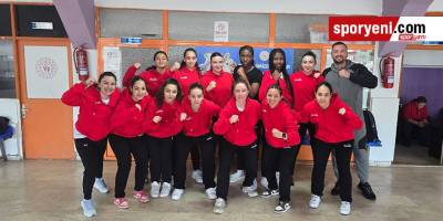 Kızlar, Türkiye finallerine bir maç daha yaklaştı