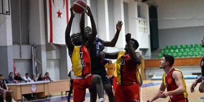 Çetinkaya farklı kazandı: 71-56