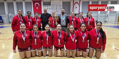 Federasyon Kupası’nda UKÜ’den çifte zafer