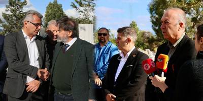 Ahmed Sami Topcan kabri başında anıldı