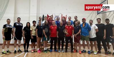Badmintonda antrenörlük kursu başladı