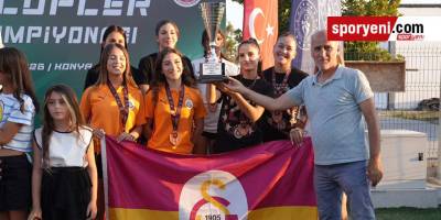 Ecem ve Aslıhan’lı Galatasaray, Türkiye üçüncüsü