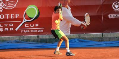 Hülya Avşar Cup’ta Open Tek Erkekler Şampiyonu Bekir Devran Esendağlı