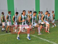 Yeşilova sahaya indi