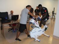 Yenicami'de ara bitiyor