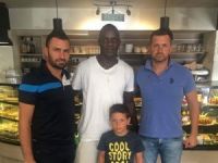 Yenicami'ye Fildişili milli orta saha