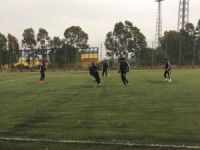 Kartal yağmurda çalıştı