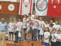Badmintonda şampiyonlar belirlendi