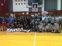 Kickboks'ta şampiyon Mağusa İhtisas