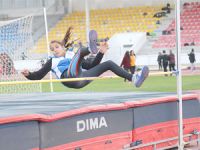 Salon için yarıştılar