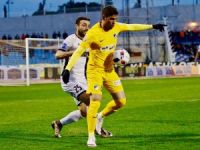 APOEL ZİRVEYİ KAPTIRMADI