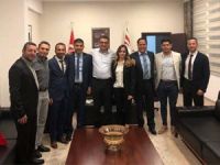 Erhürman, ÜSF yöneticilerini kabul etti