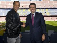 Rivaldo Barça'ya geri döndü