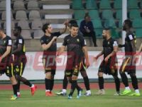 Binatlı yeniden yarışta: 3-0