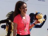 Nuran Öze birincilikle döndü